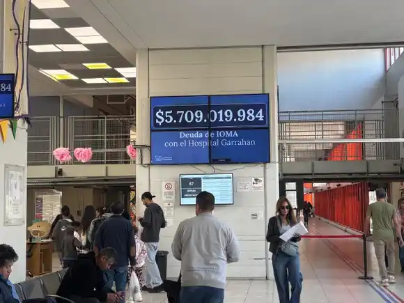 En el Garrahan, el Gobierno expone la deuda millonaria del IOMA y le responden desde Provincia