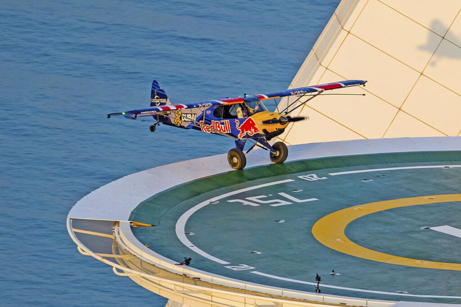 Pilot achieves historic first-ever aircraft landing on helipad