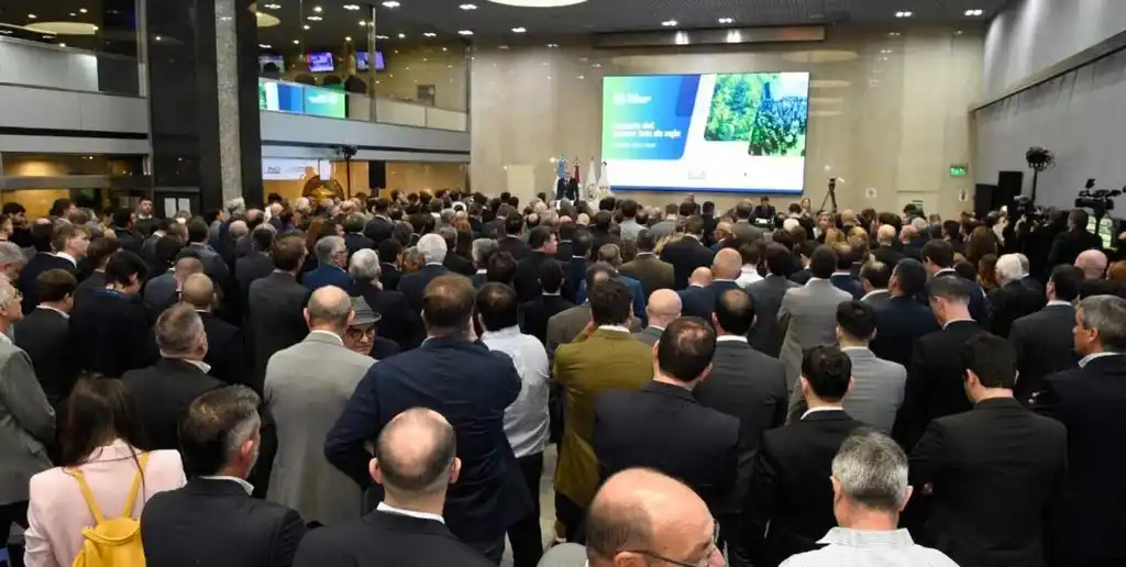 La Bolsa de Comercio de Rosario lanzó la convocatoria para el Primer Lote de Soja 2025/26.