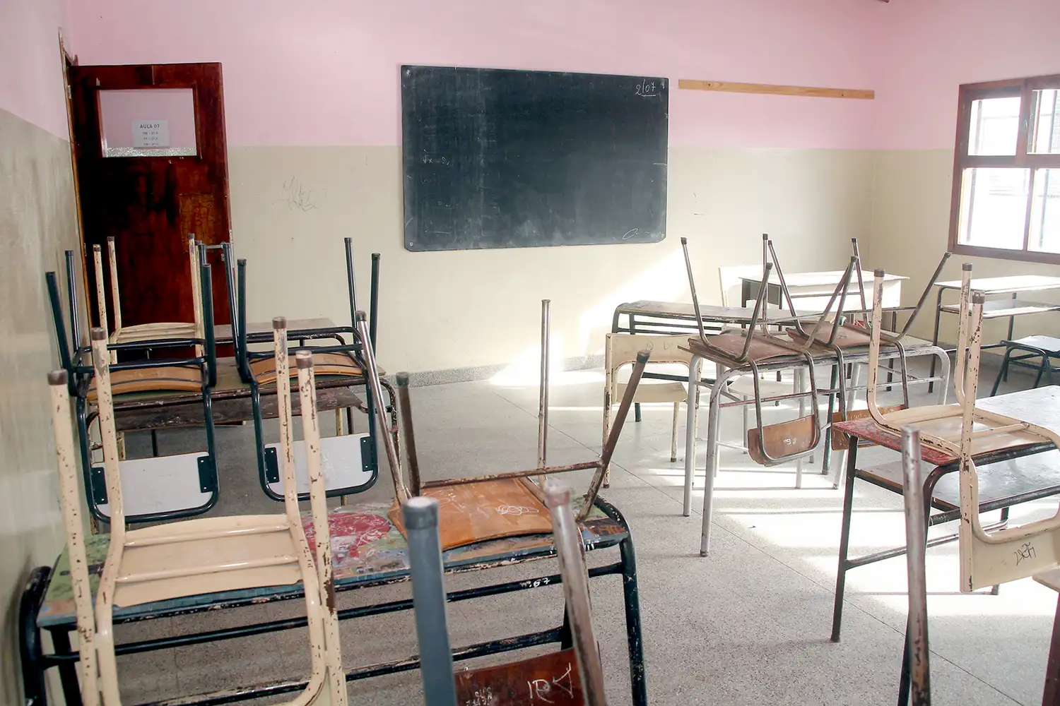 Por un paro de auxiliares, no habrá clases en algunas escuelas