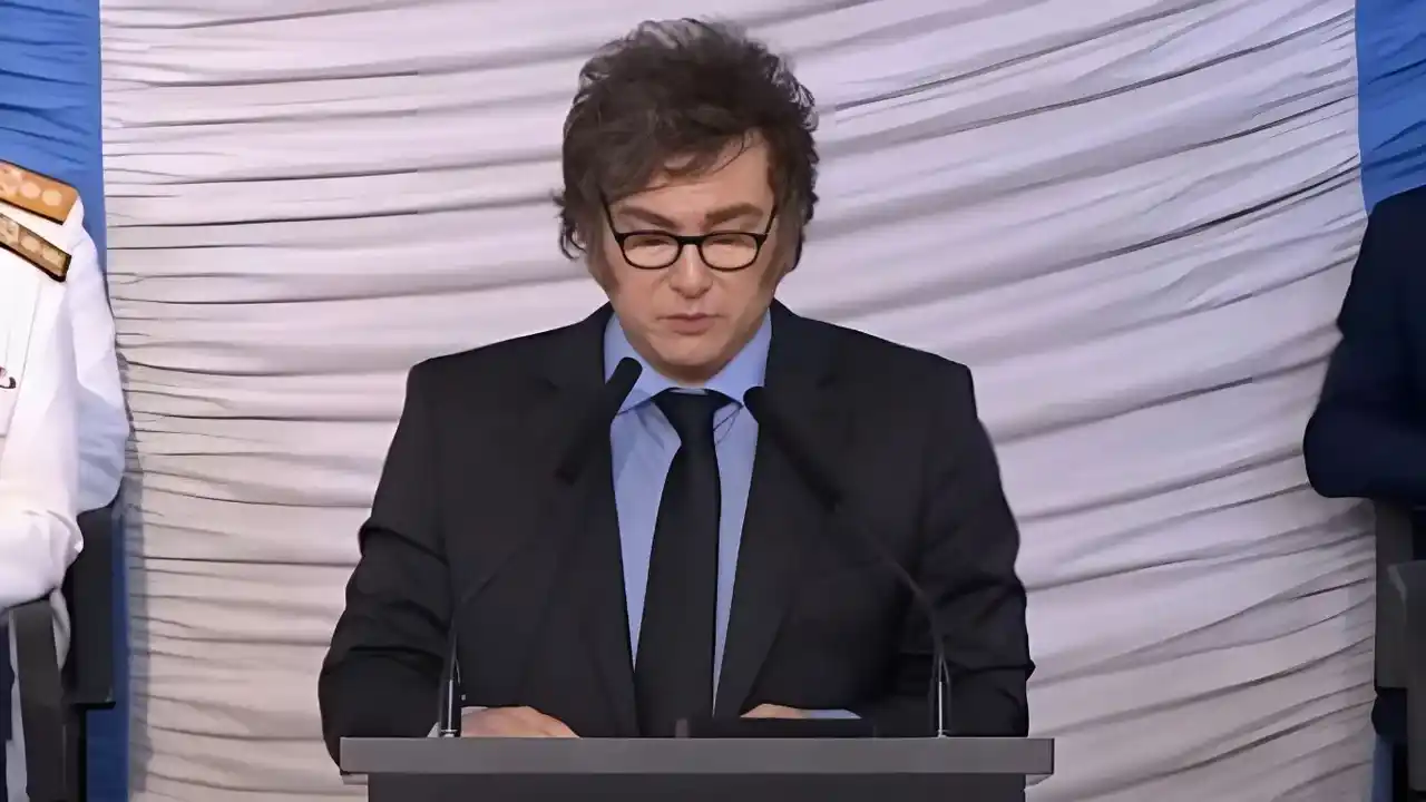 Javier Milei en el Colegio Militar