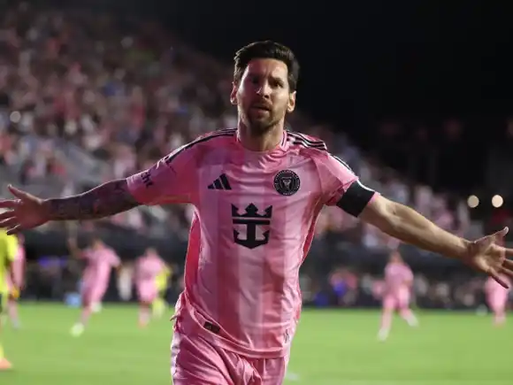 Messi condujo a Inter Miami a una goleada sobre Nashville en los playoffs de la MLS