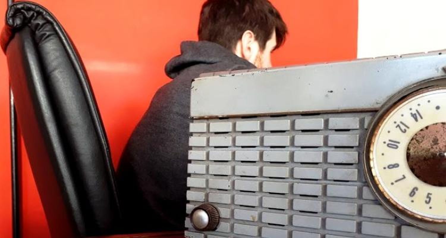 Advierten que todos los comercios deben pagar AADI CAPIF, hasta los que tienen una radio encendida