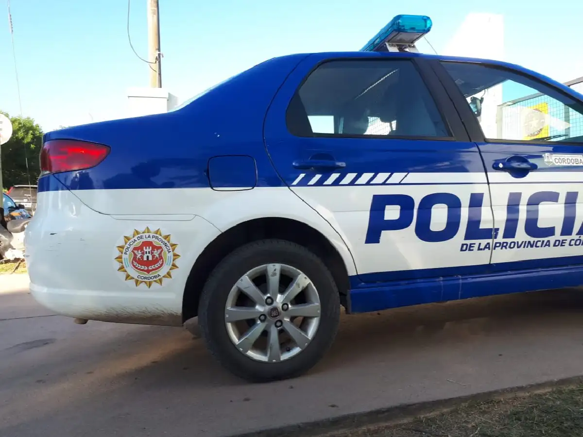 Un camión volcó en cercanías de Colonia Prosperidad
