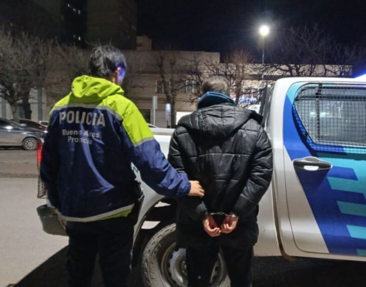 Un hombre de 61 años terminó en la comisaría, tras intentar robarse una máquina de cortar pelo