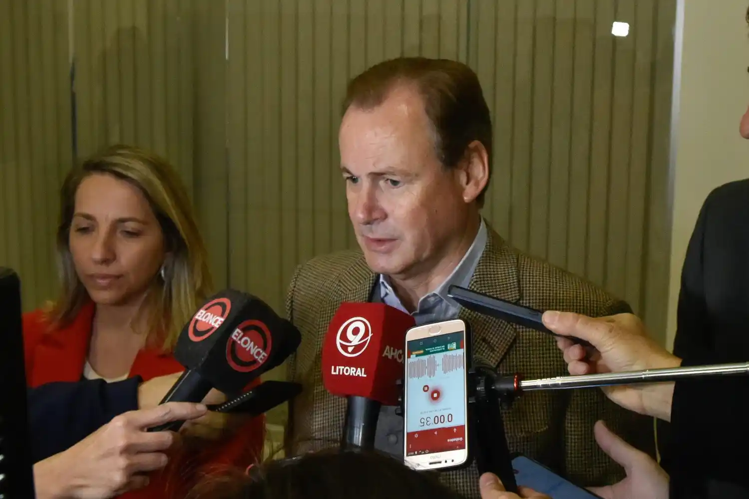 Bordet se comunicó con Batakis para manifestarle su respaldo