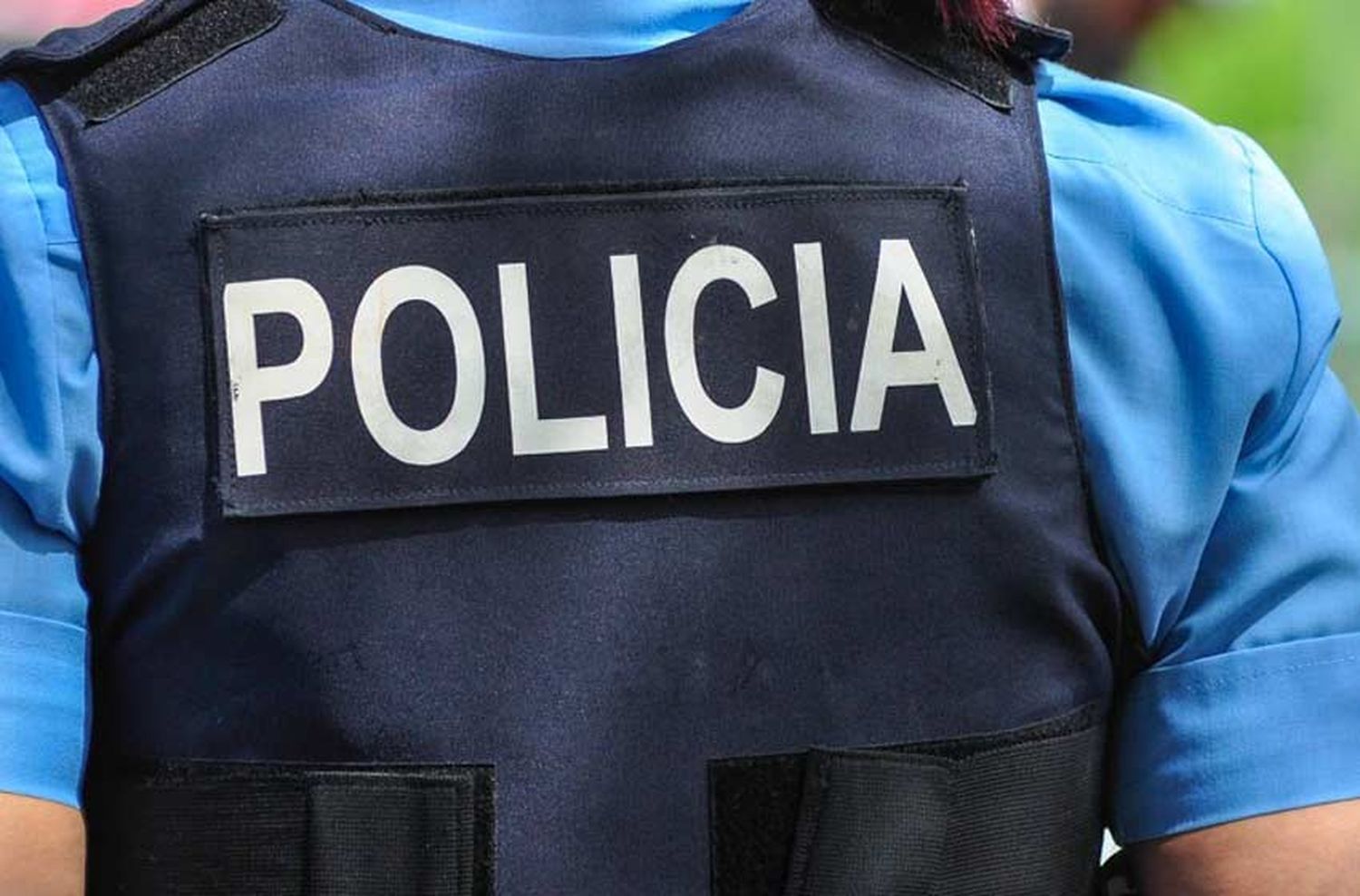 Fueron detenidos por violar la cuarentena y querer sobornar al personal policial