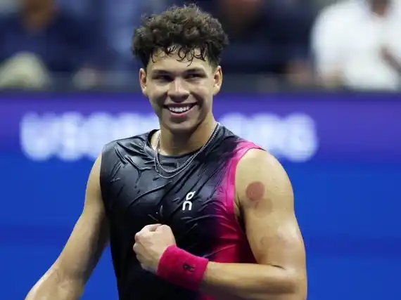 Ben Shelton venció a Rublev y se clasificó por primera vez al ATP Finals