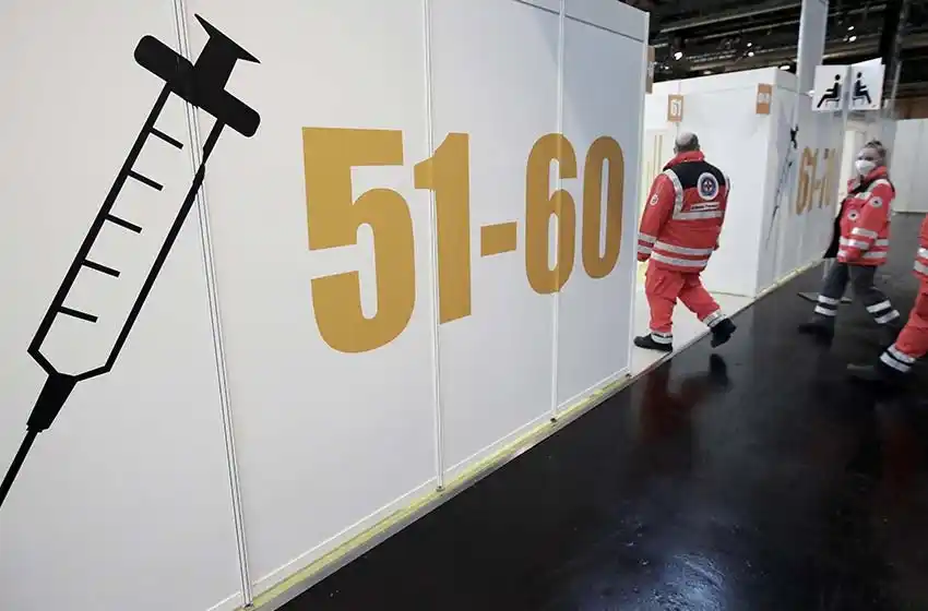 La OMS dice que la nueva cepa del coronavirus «no está fuera de control»