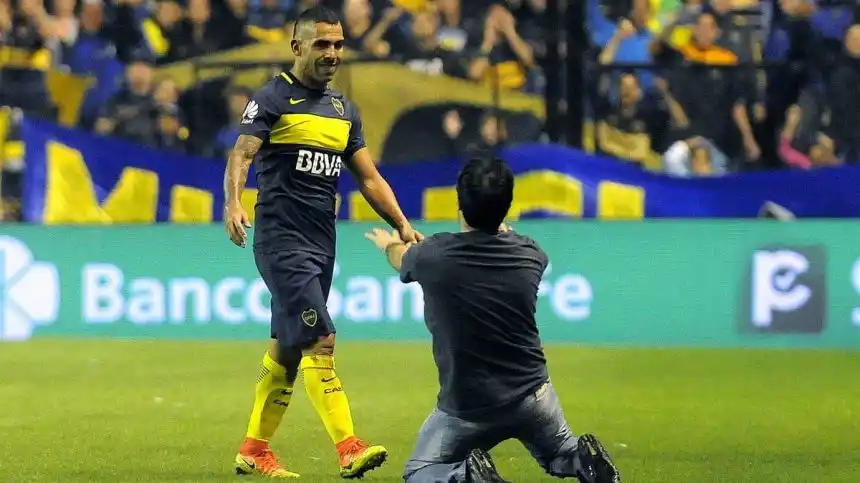 «No hay ninguna posibilidad de que Tévez venga ahora a Boca»