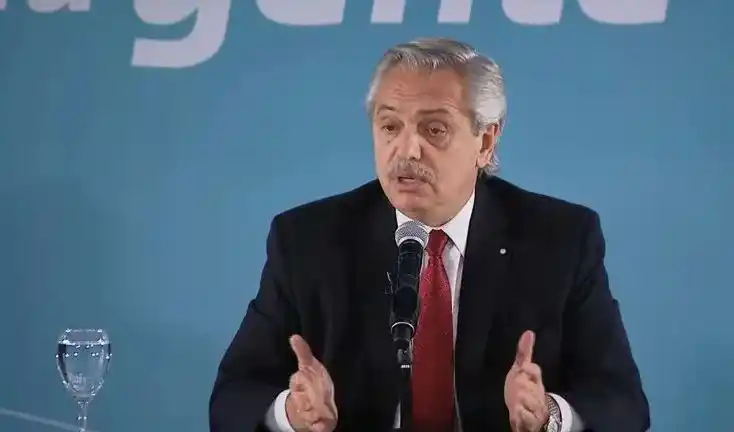 Junto a Guzmán, Alberto Fernández presentó el Proyecto de Renta Inesperada