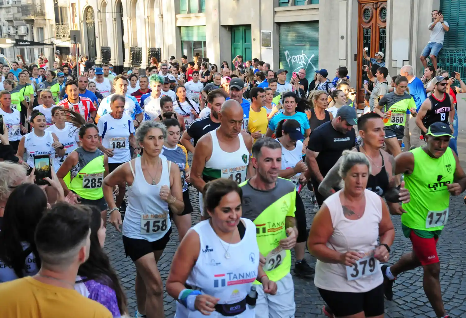 Contar con un calendario unificado y las fechas de las pruebas atléticas preestablecidas permite llevar un control y un orden de las diversas actividades deportivas.
