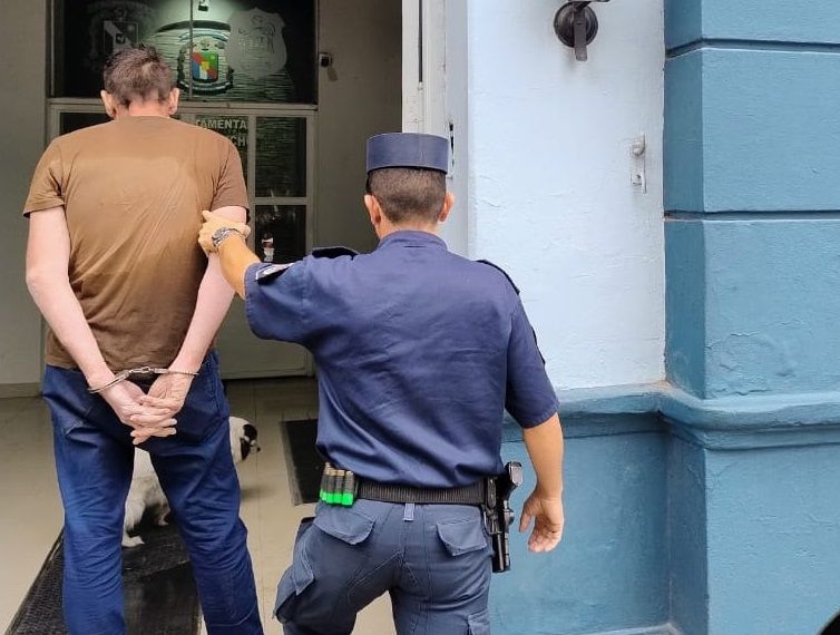Detuvieron a un gualeguaychuense de 36 años por robarse estéreos