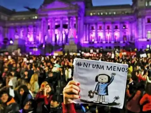 8m   dia internacional de la Mujer  marcha