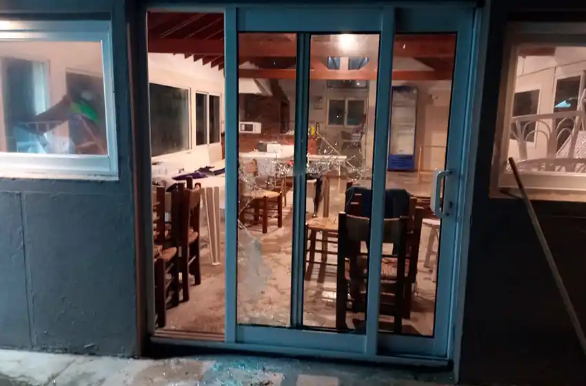 Hombre en situación de calle provocó destrozos y un incendio en reconocido balneario