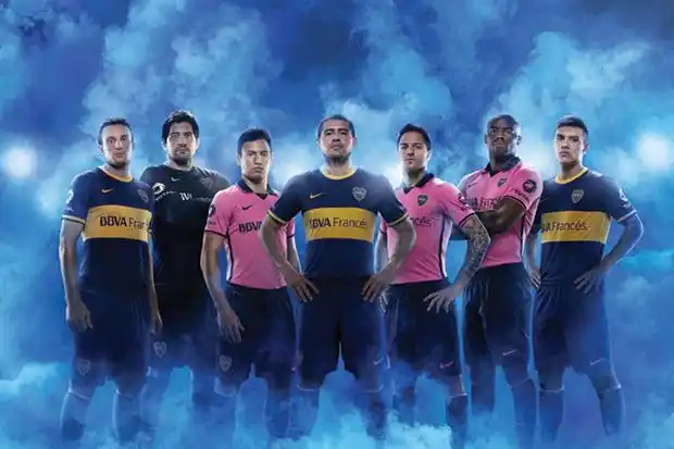 Boca presentó sus nuevas camisetas y la alternativa será rosa