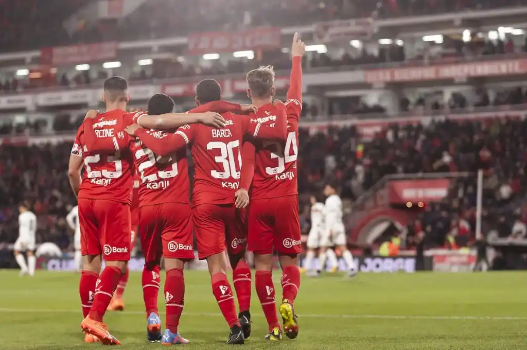 Independiente pagó una parte de la gran deuda con el América