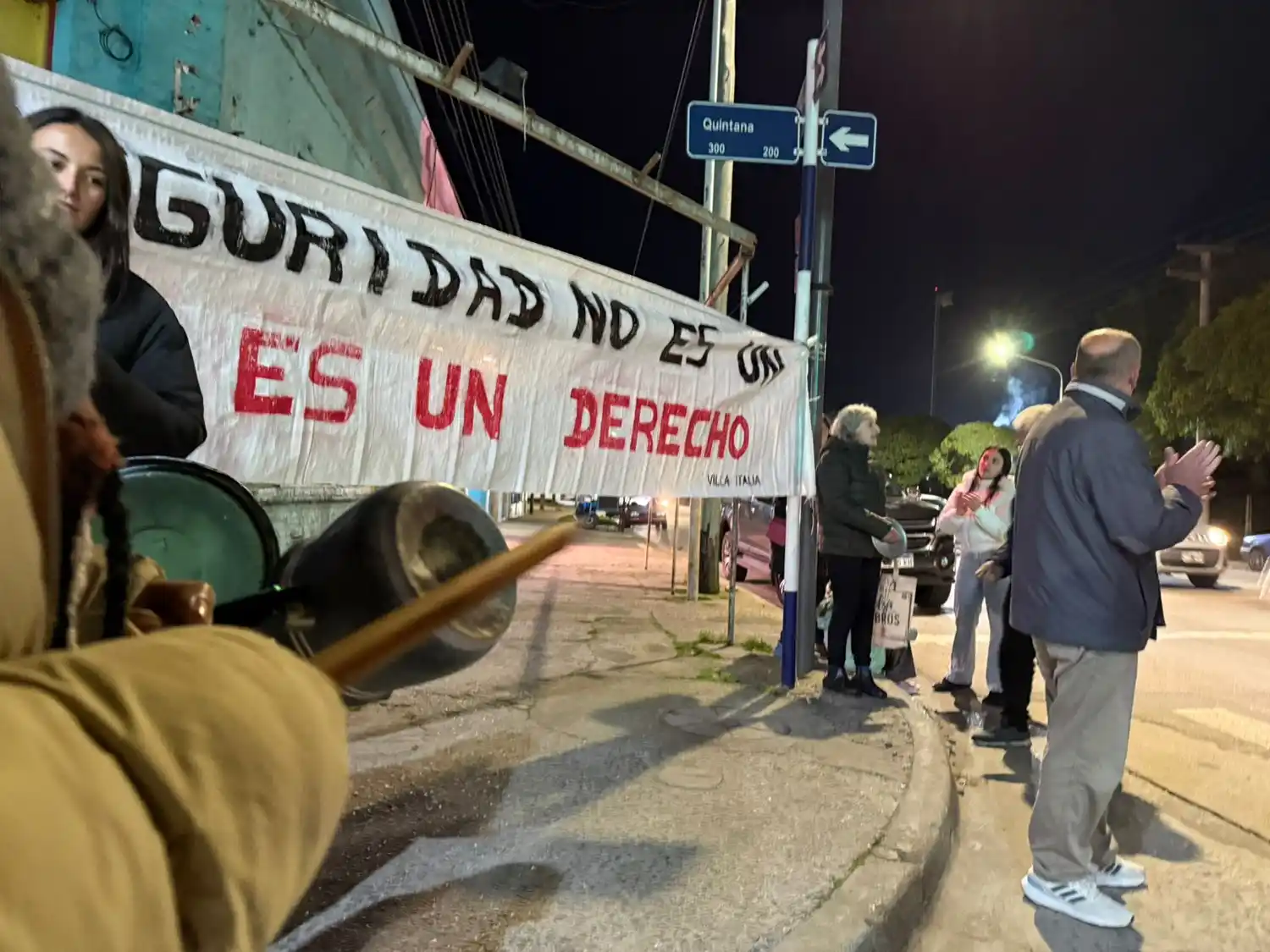 cacerolazo seguridad villa italia - 1