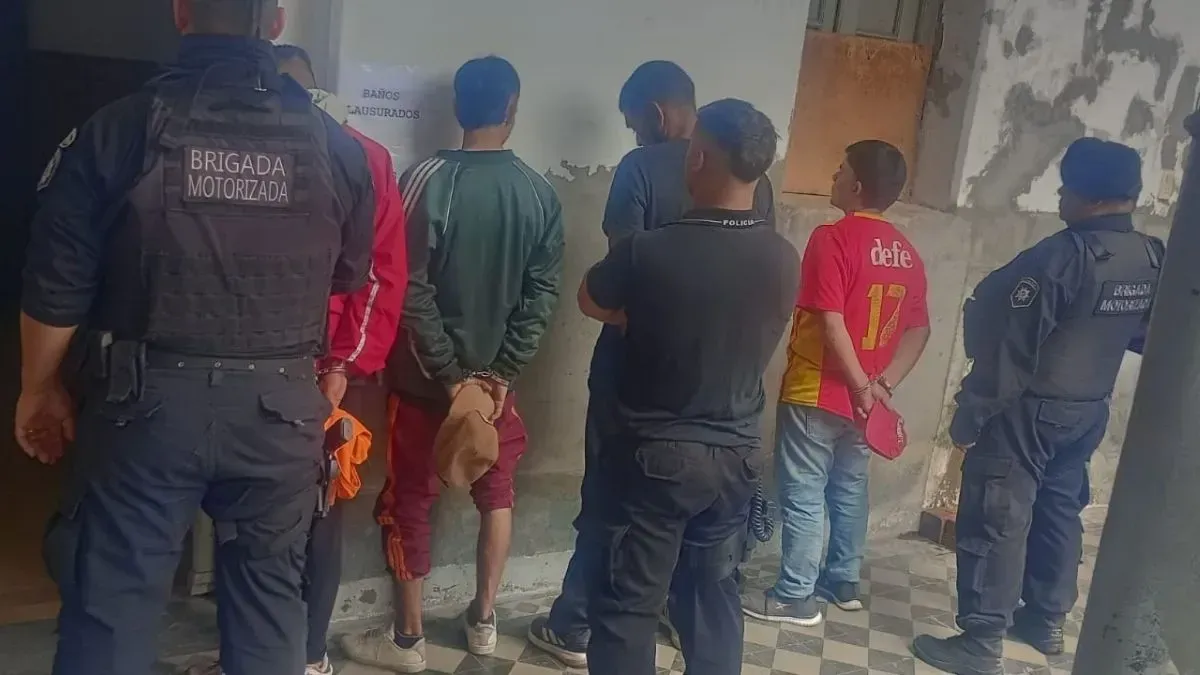 Cuatro detenidos tras golpear al playero de un estacionamiento