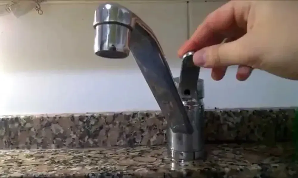 Corte de agua por la reparación de un caño principal