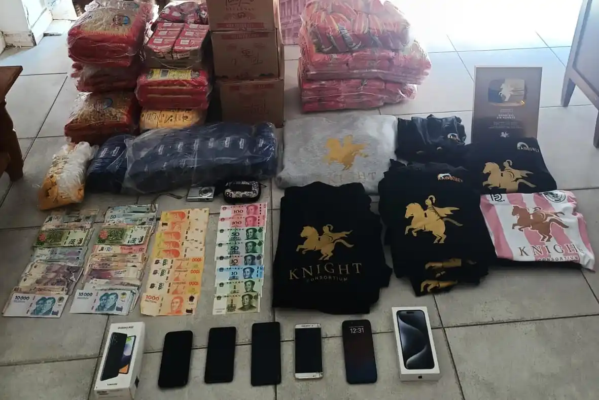 En la casa de Maximilano Braga secuestraron varios teléfonos celulares que serán peritados.