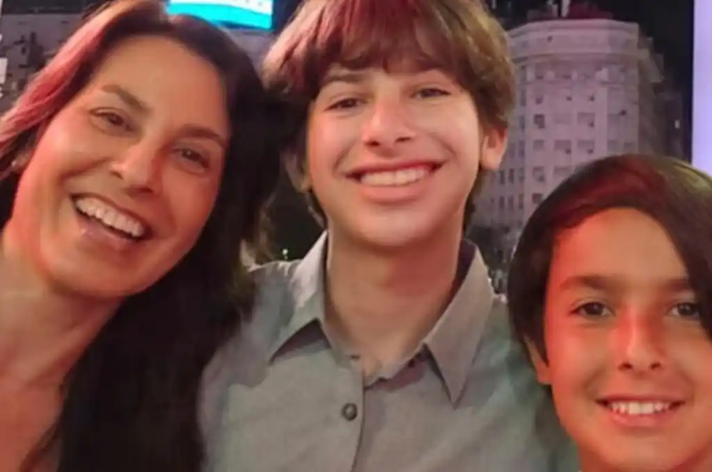 La presunta asesina junto a sus hijos