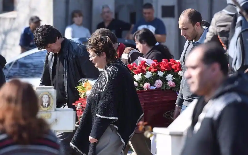 Crimen de Anahí Benítez: Tras sepultar el cuerpo, allanaron la casa del profesor detenido