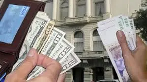 Dólar: El blue y el oficial estables