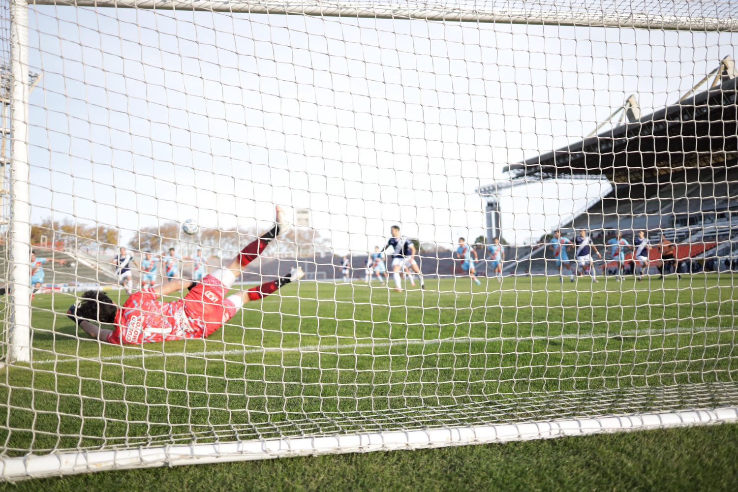 El penal que ejecutó Susvielles y tapó Porteau.