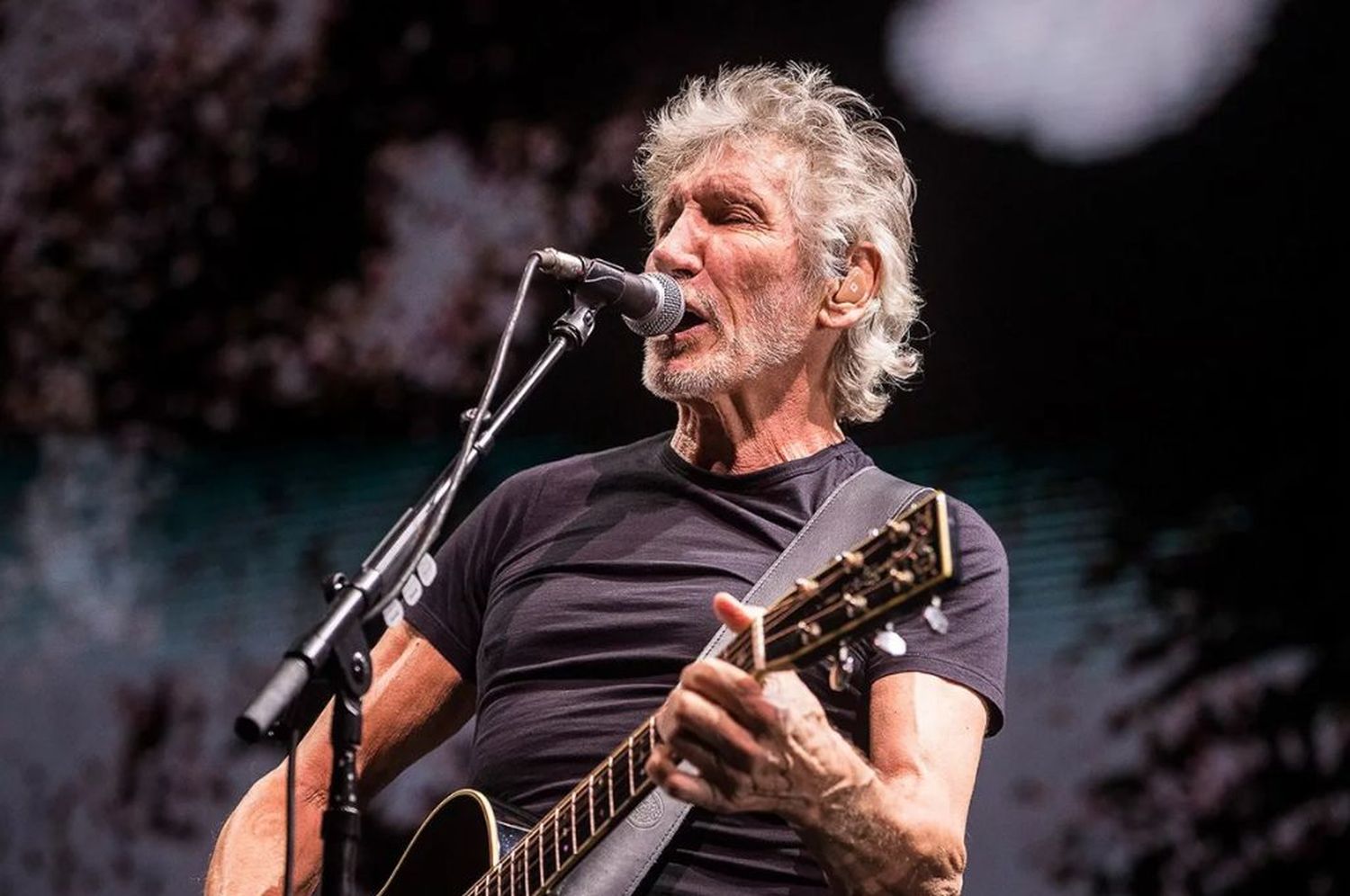 Radicales de Ucrania consideran a Roger Waters una “amenaza para el país”