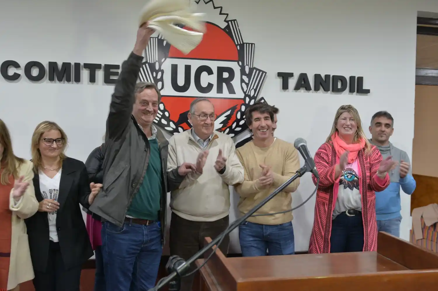 Cuatro listas para octubre, 10 por ciento de votos en blanco y la eventual sexta reelección de Lunghi