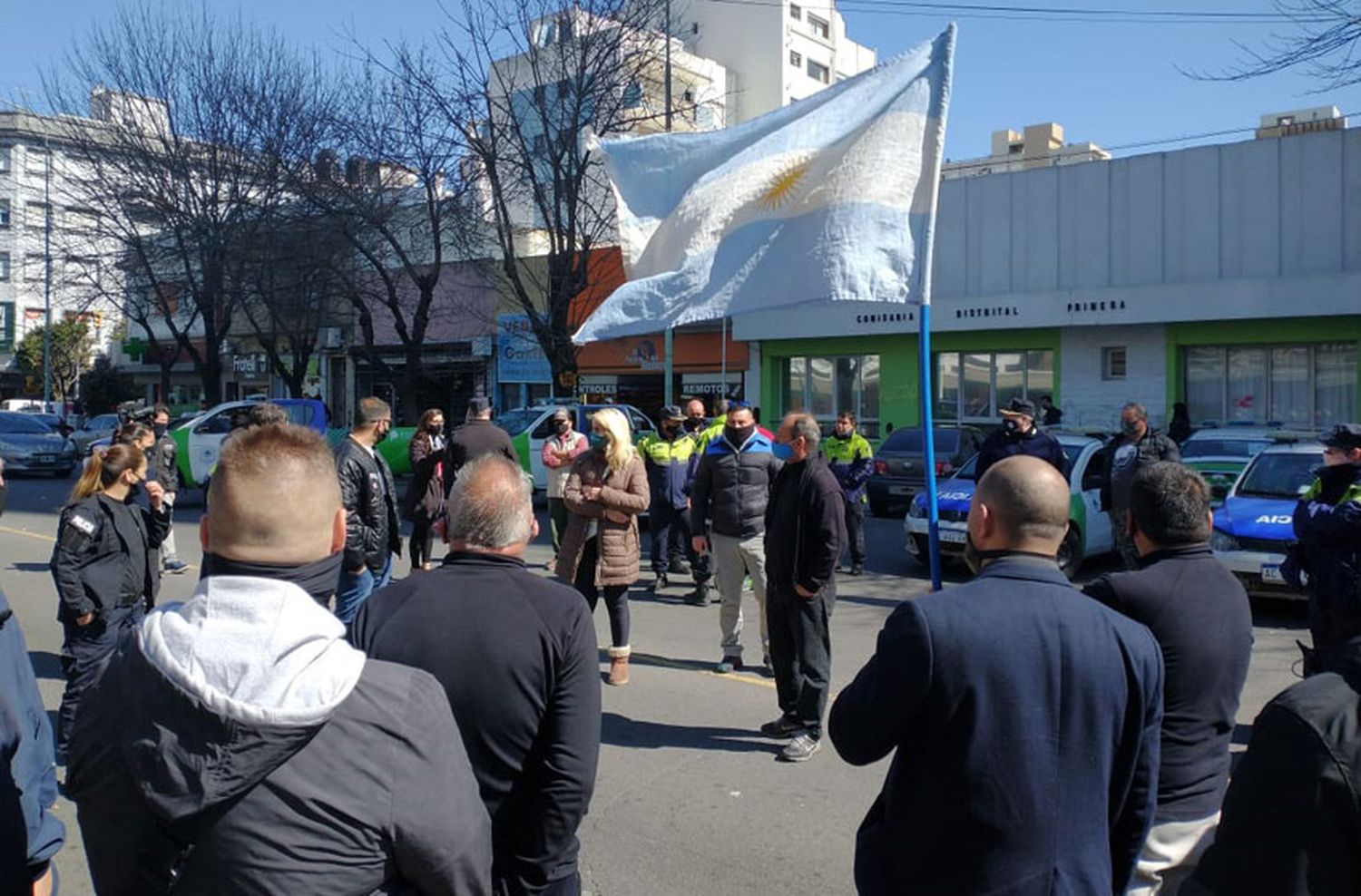 Continúa el reclamo policial: "De acá no nos vamos a mover"