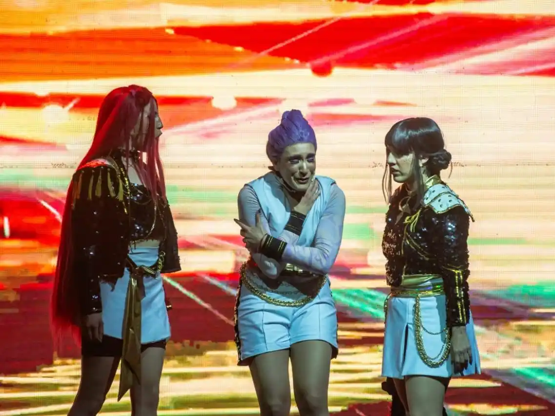 Las Guerreras Doradas es un show único que combina música, emoción y un mensaje inspirador para toda la familia