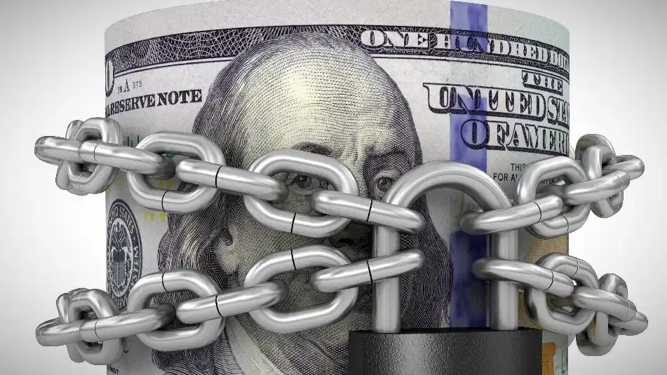 Cepo total: Avanza fuerte incremento para el "dólar tarjeta" buscando desalentar el turismo en el exterior