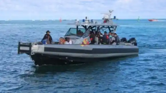 TRAGEDIA EN SAN ANDRÉS: naufragó embarcación con 20 migrantes (+Video)