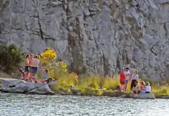 La Justicia dispuso medidas para evitar el ingreso a las cavas de Cerro Leones