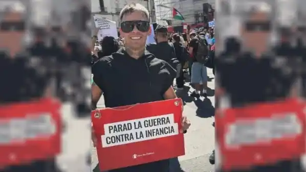 L-Gante sorprendió a todos en Madrid y se sumó a una marcha por Palestina: qué dijeron en redes sociales