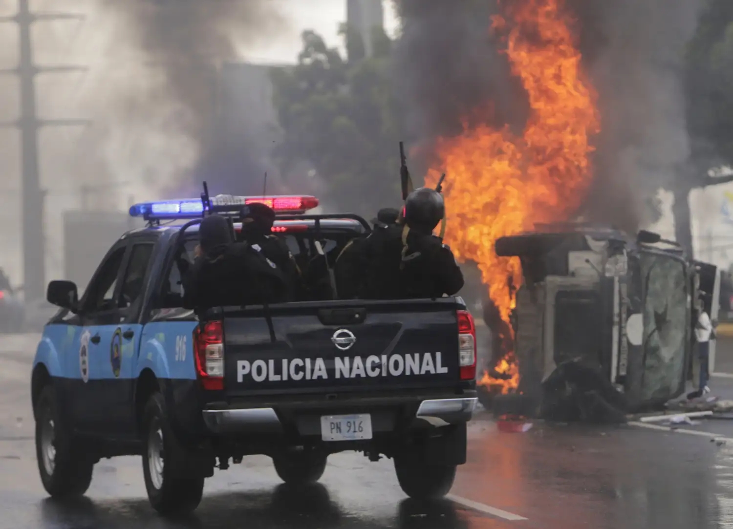 Al menos dos heridos de bala en una marcha opositora en Nicaragua