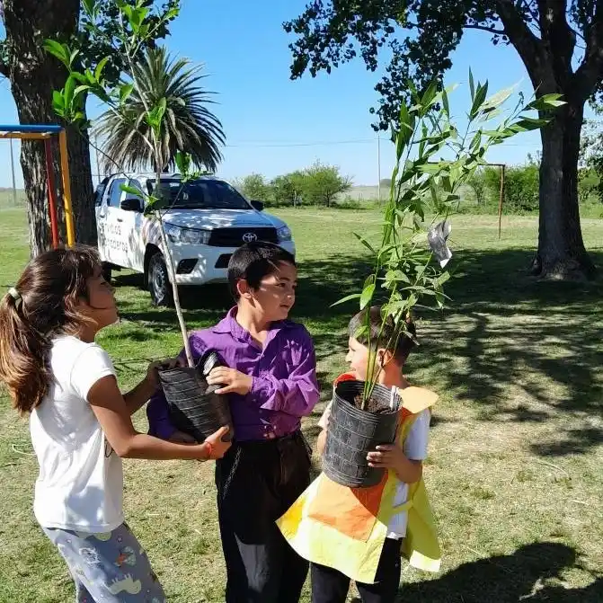 Promueven el cuidado ambiental en escuelas rurales del Octavo Distrito