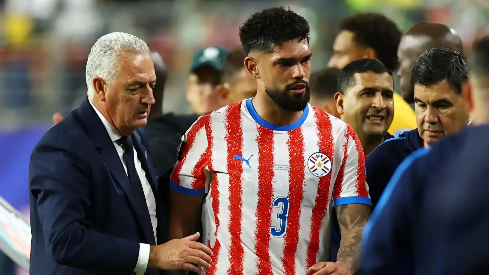 El equipo de Gustavo Alfaro todavía sueña con los dieciseisavos de final del Mundial: debe esperar otros resultados para avanzar a la fase final del certamen. Foto: AP