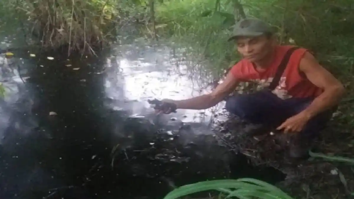 NUEVO DERRAME PETROLERO pone en peligro al medio ambiente en Anzoátegui