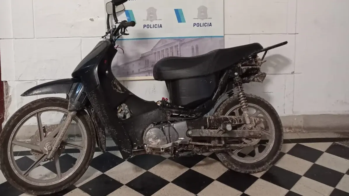 Un menor de 14 años que circulaba en una moto con pedido de secuestro