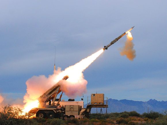 Boeing obtiene contratos por USD 2.700 millones para aumentar la producción de cabezas buscadoras PAC-3 para Patriot
