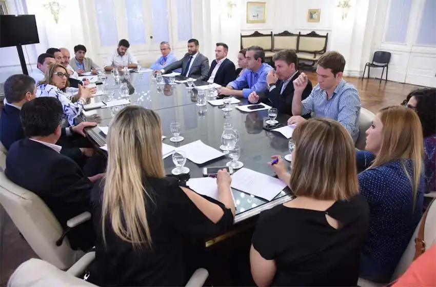 Fein convocó a concejales para dialogar sobre la situación social de la ciudad