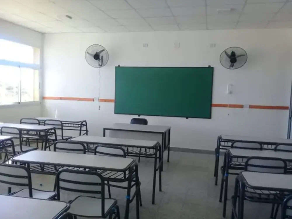 Este martes, al menos parte de las aulas estarán vacías en escuelas de la provincia de Buenos Aires