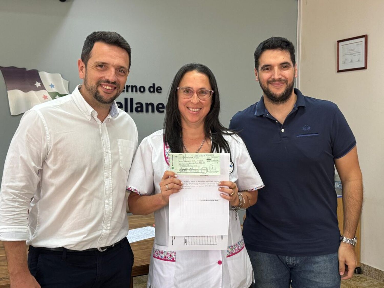 El intendente Braidot entregó aportes para escuelas públicas