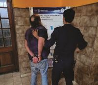 Detuvieron a hombre por robar armado un comercio céntrico