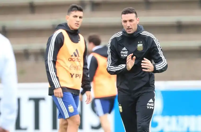 Scaloni: «Nos gustaría que Paredes tenga más continuidad en su club»