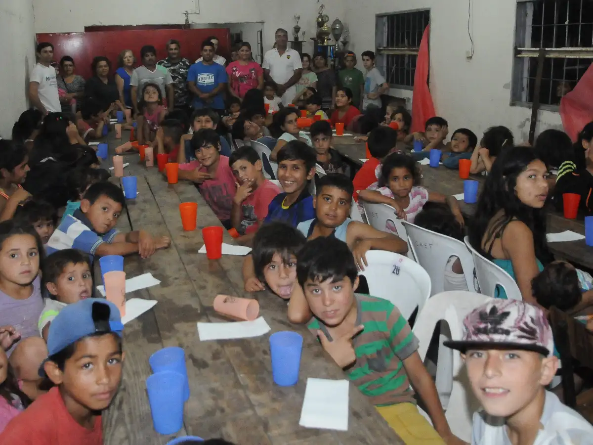 Los niños celebraron  Navidad en un nuevo merendero de Estación Frontera              