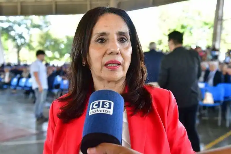 “Es muy fácil llegar a un superávit fiscal 
cuando dejás de pagar obligaciones del Estado”